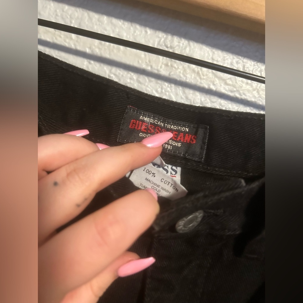 Vintage guess black denim high waisted shorts - Picture 9 of 9